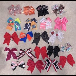 Cheer Bows & Pom Poms